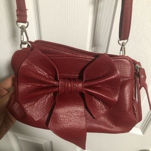 Red bow tie purse